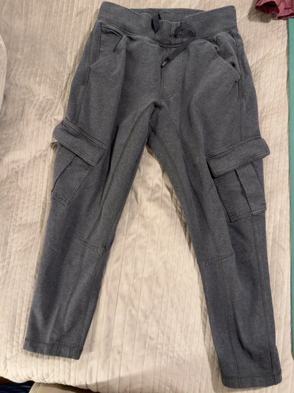 lululemon Charcoal Cargo Cropped Joggers Size 4